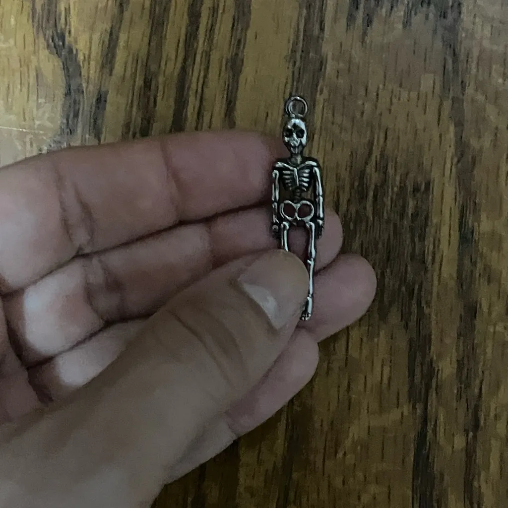 Skeleton charm pendant 💀 - Image 4