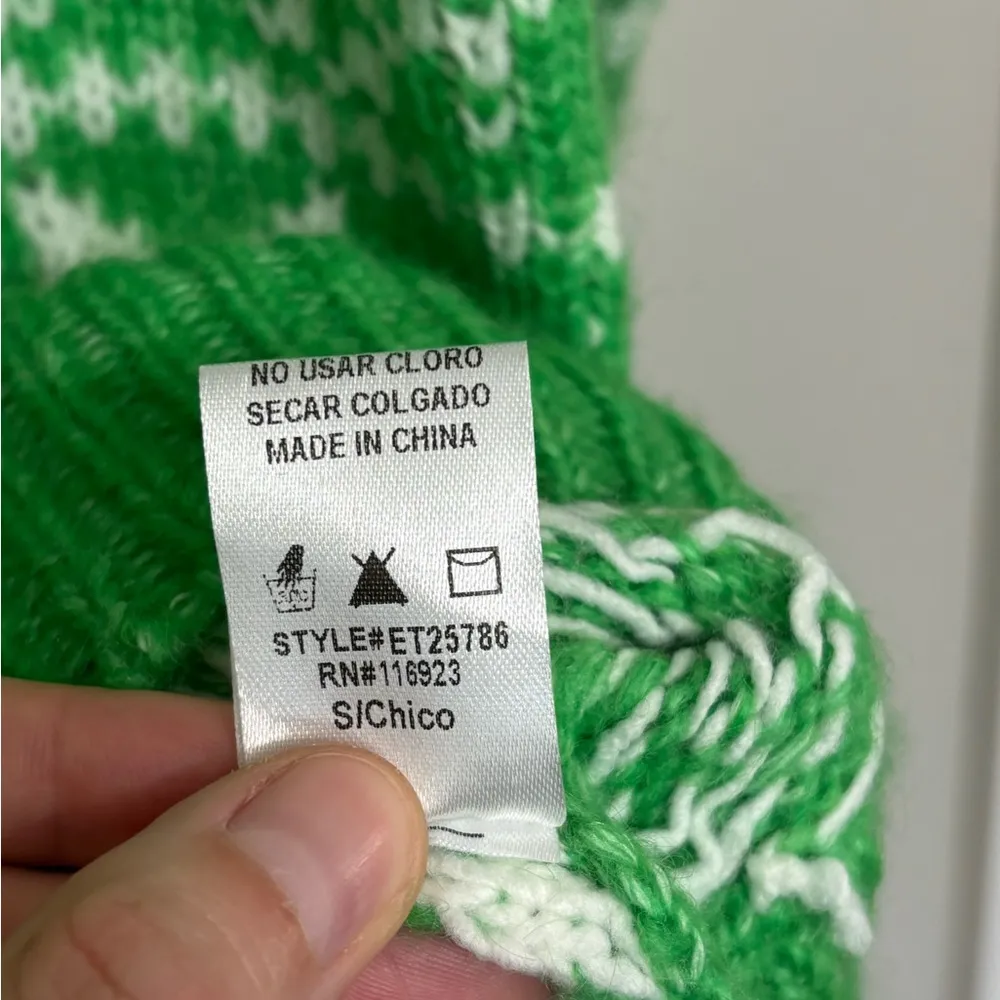 NWT Easel Los Angeles Reindeer Snowflake Design Knit Holiday Sweater - Size S - Image 6