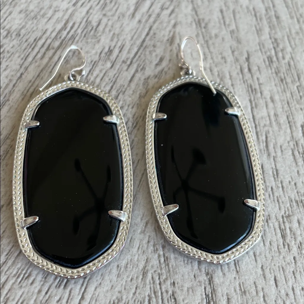 Kendra Scott Elle Earrings - Image 3