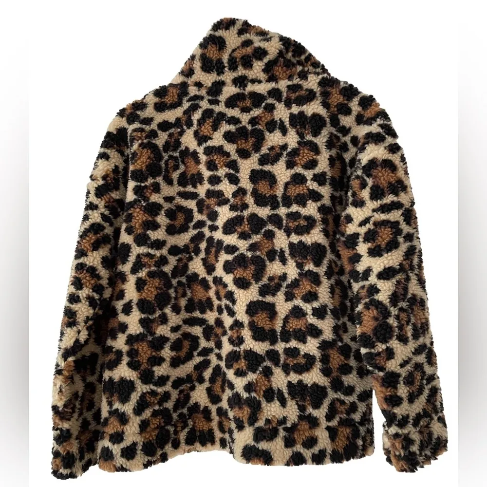 J.Crew Vintage XS Leopard Print Fleece Pullover Excellent Condition Snap Pockets - Image 2