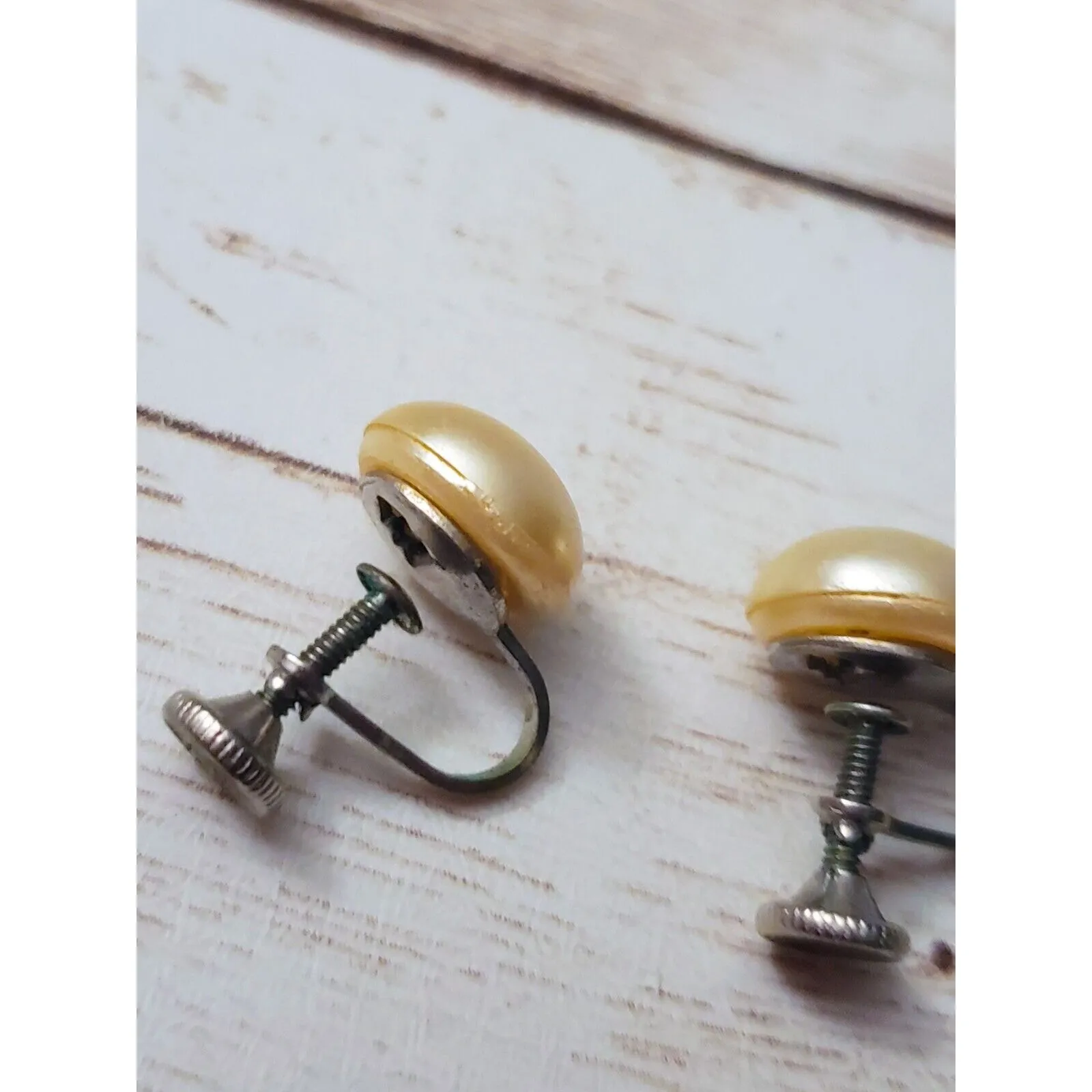 Vintage Screw On Earrings - Image 4