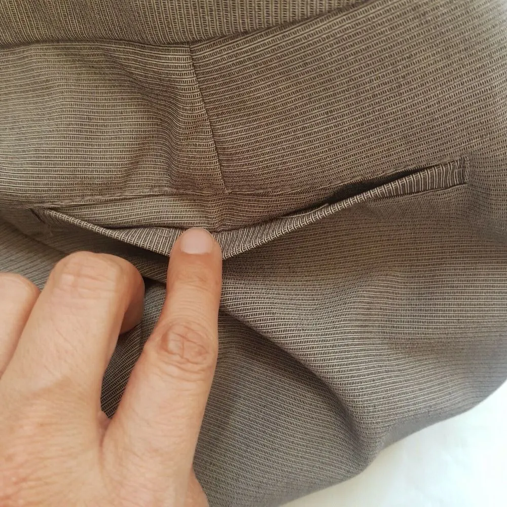 Avenue Women’s Capris Pants Size 10 Petite Crop  Classic Fit Business - Image 12