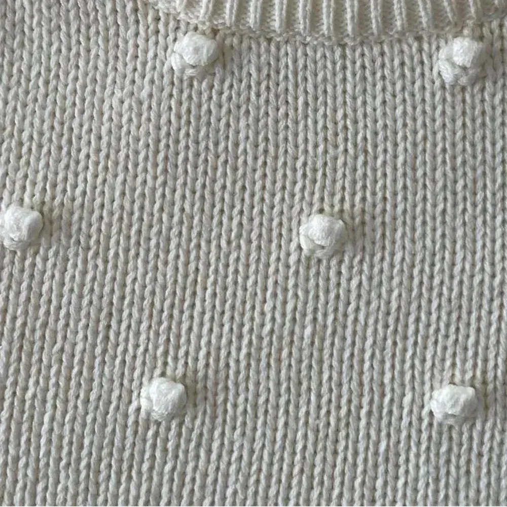 Old Navy cream king sweater with popcorn detail on front - Medium - Image 6
