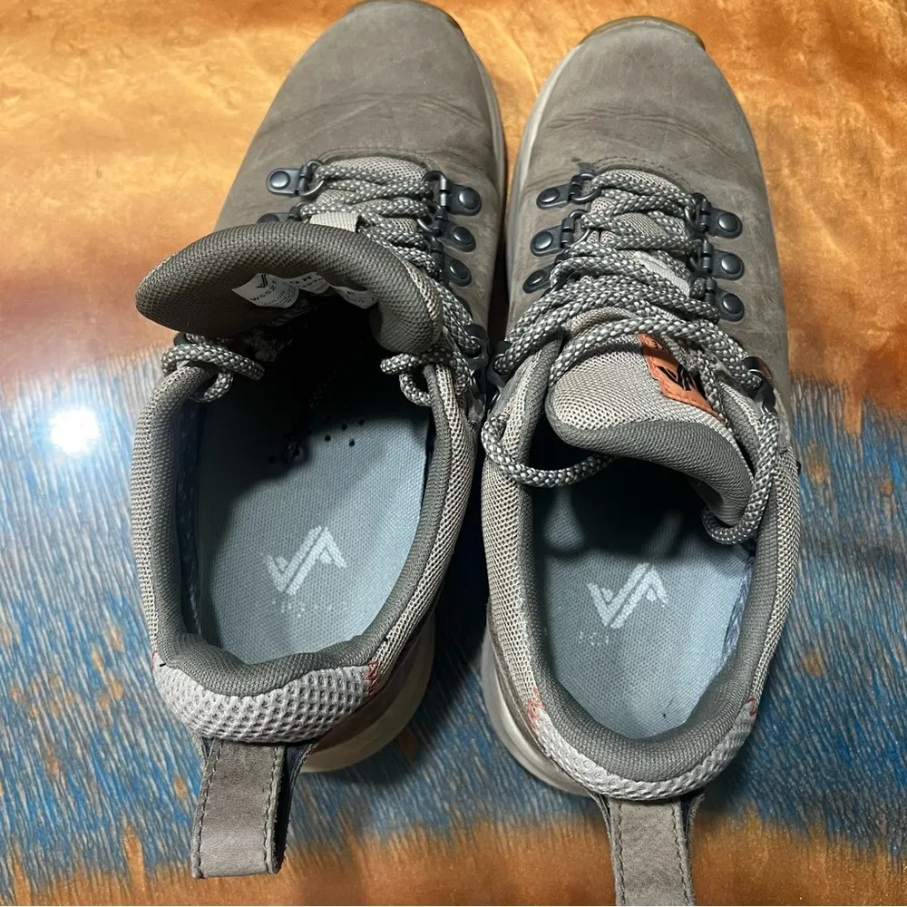 Forsake Thatcher waterproof leather lowtop hiking shoes size 7 lace up stone - Image 16