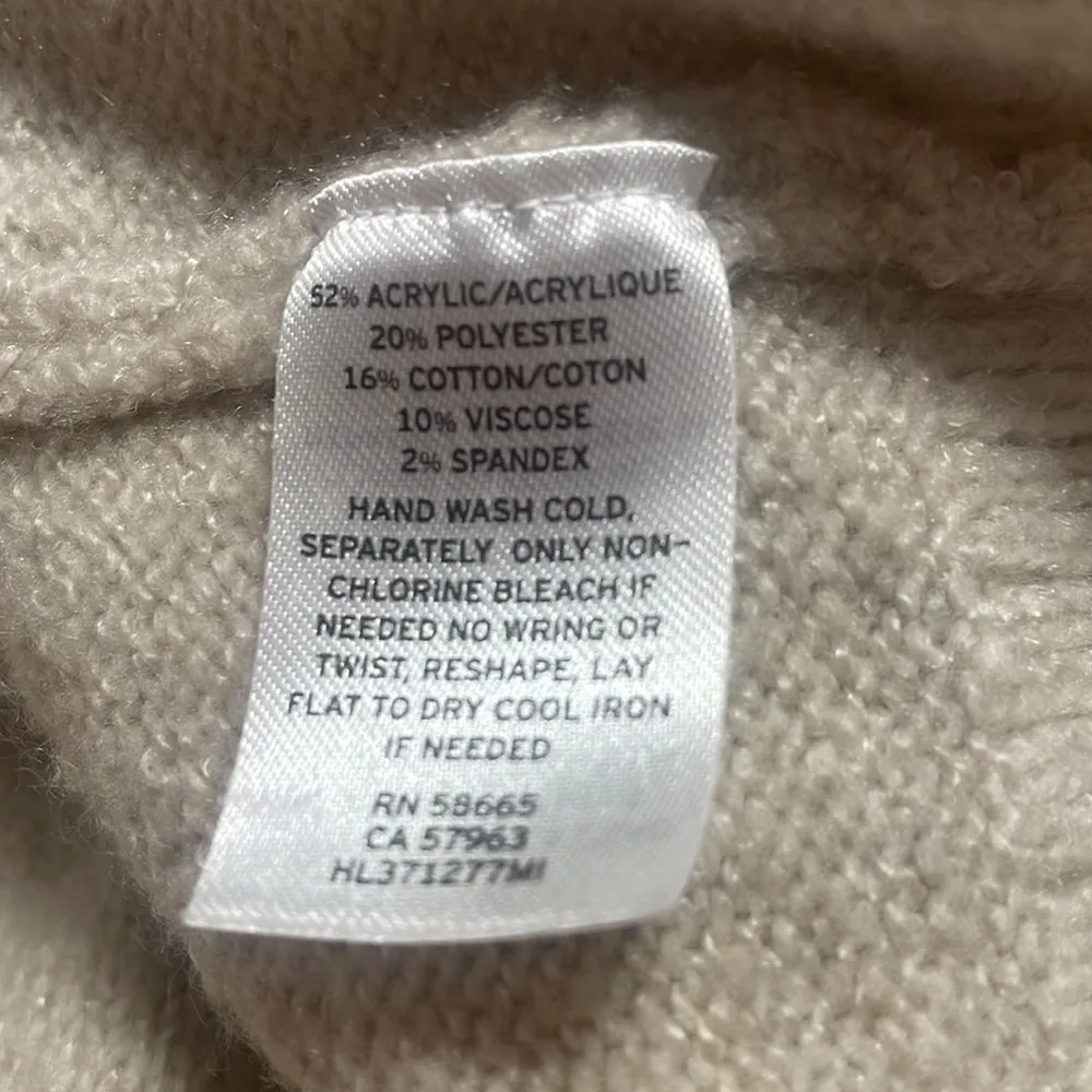 Hinge Cardigan Sweater.     LSWT087 - Image 6