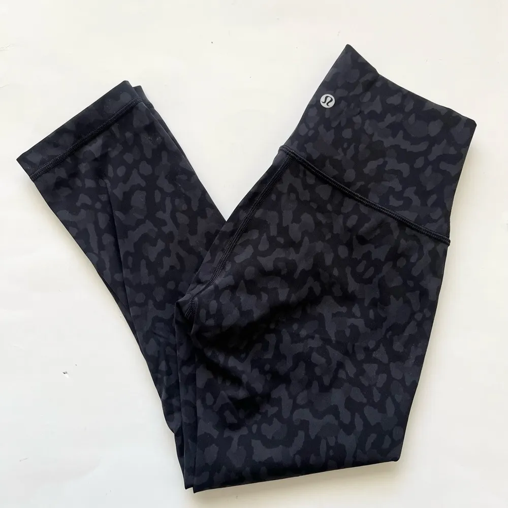 Lululemon Wunder Under Crop leggings Camo Luxtreme 4 - Image 4