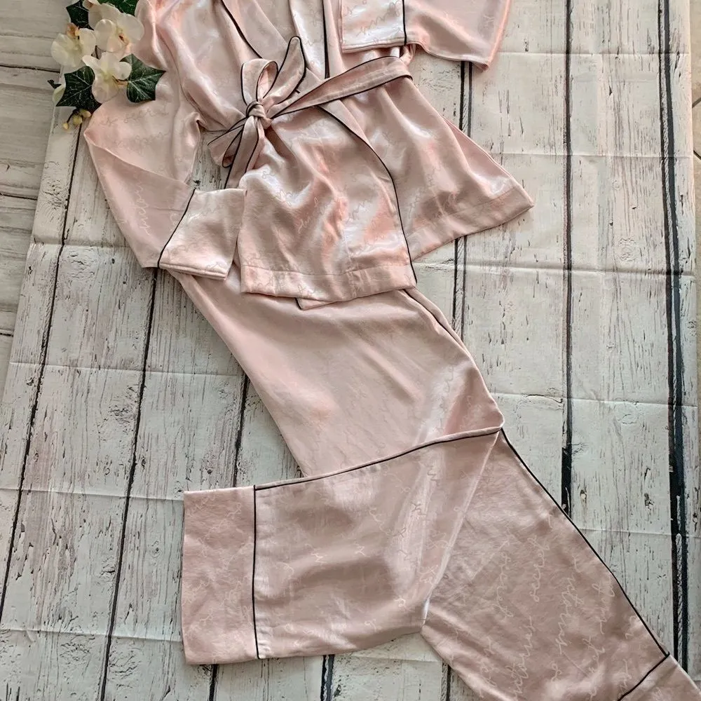 VICTORIAS Secret Wrap Front  Printed Satin Pajama - Image 5