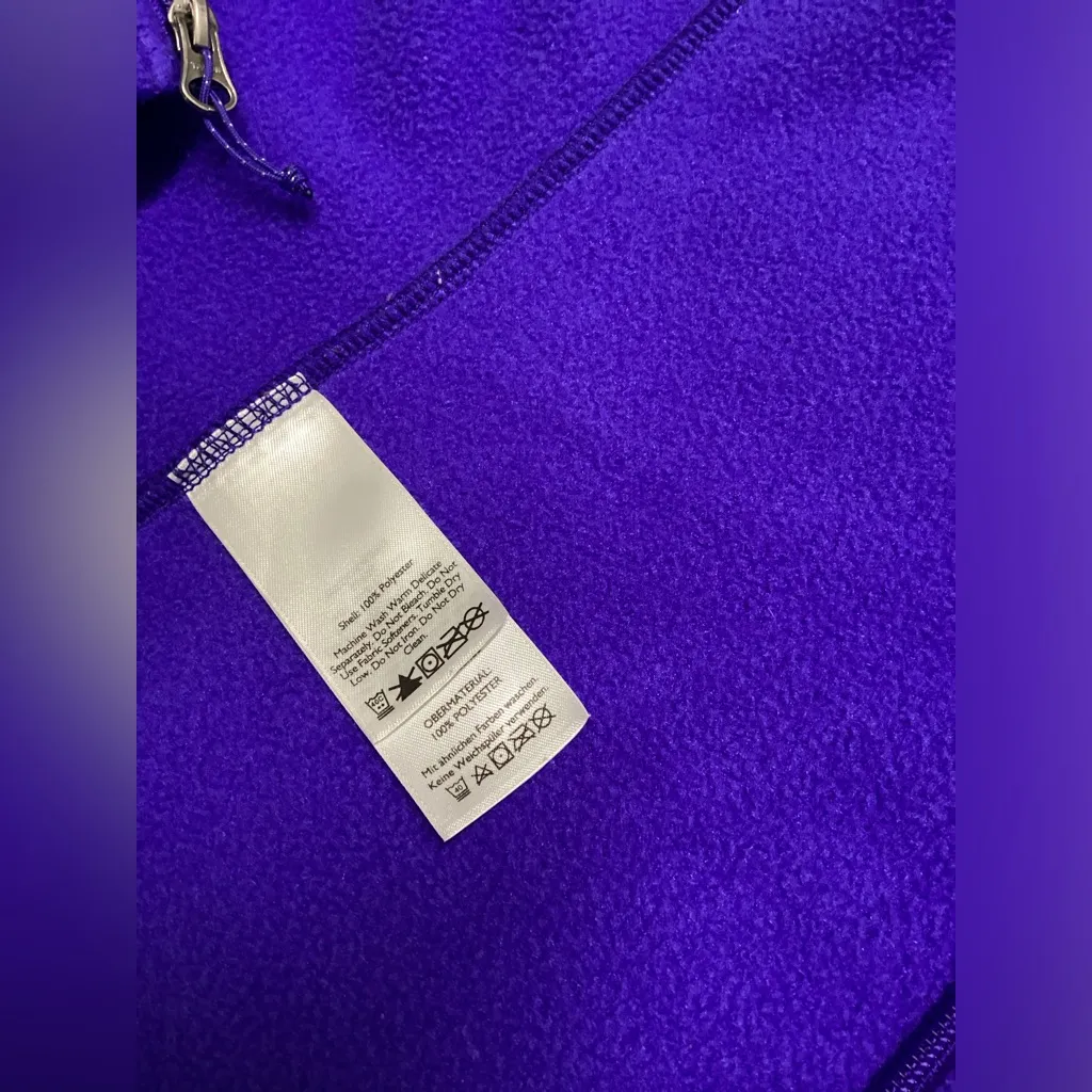 Eddie Bauer fleece vest. Purple. Size Large - Image 4