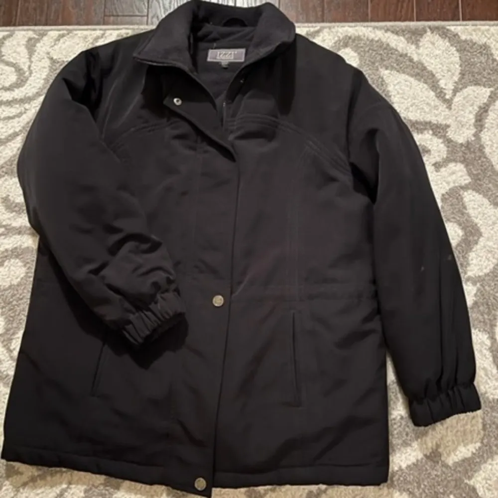 Izzi vintage Women's Black Winter Jacket Size Large - Image 3