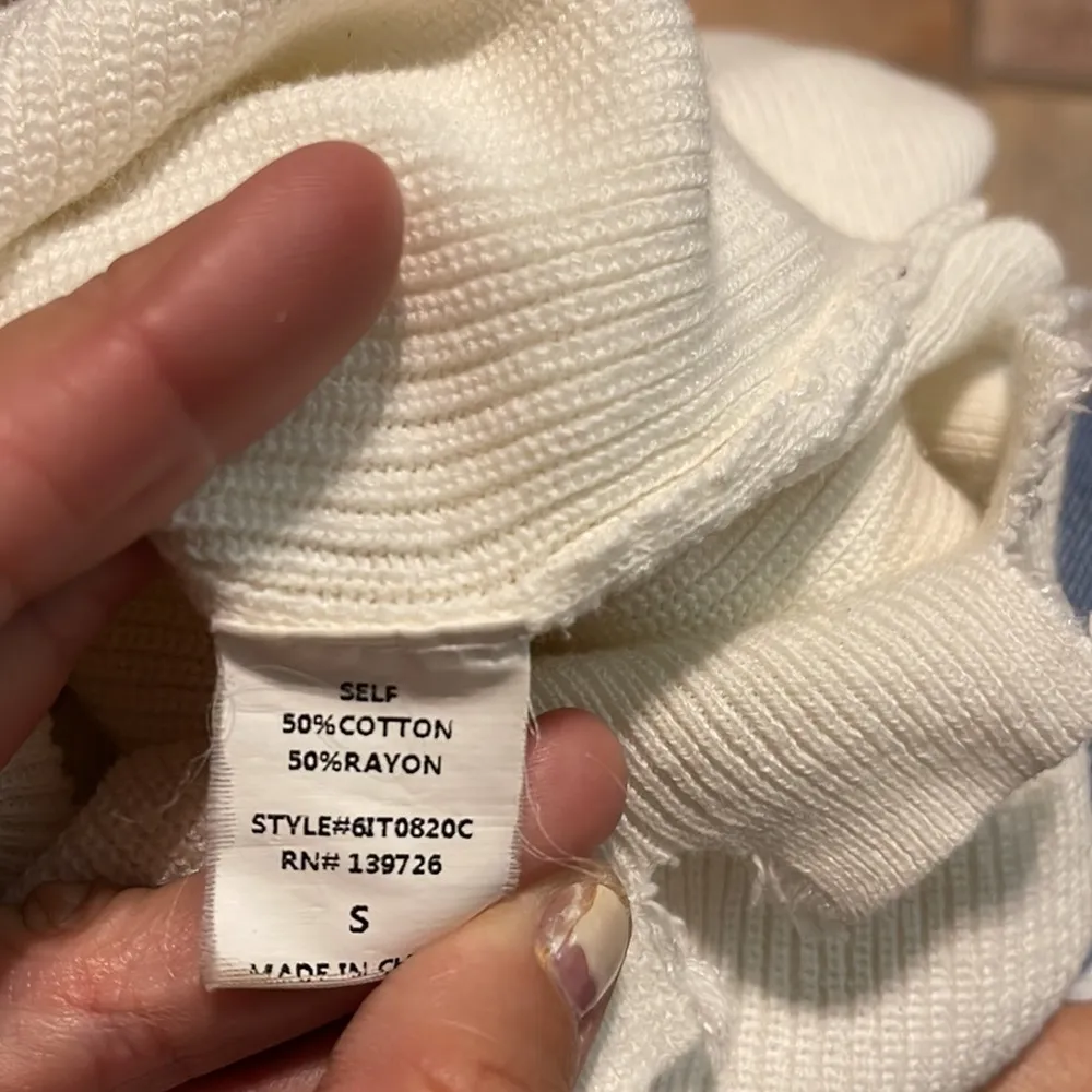 Honey punch, tattered, edges, sweater, small - Image 5