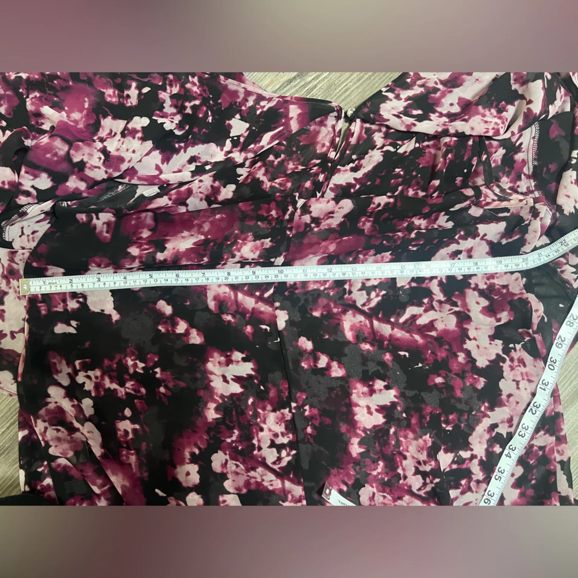 Jennifer Lopez Pink and Black Patterned Blouse size medium - Image 13