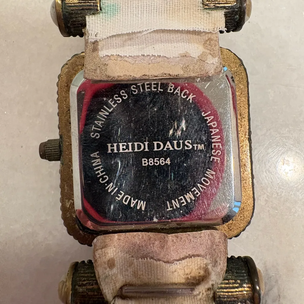 Heidi Daus Women Watch B8564 Gold - Image 4