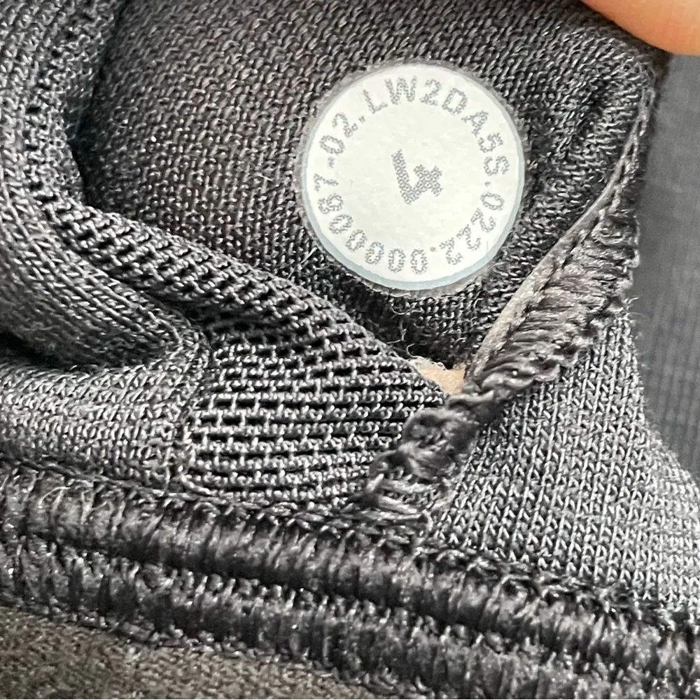 Sports Bra Flow Y Nulu Light Support Racerback Cheetah Camo Black Grey - Image 11