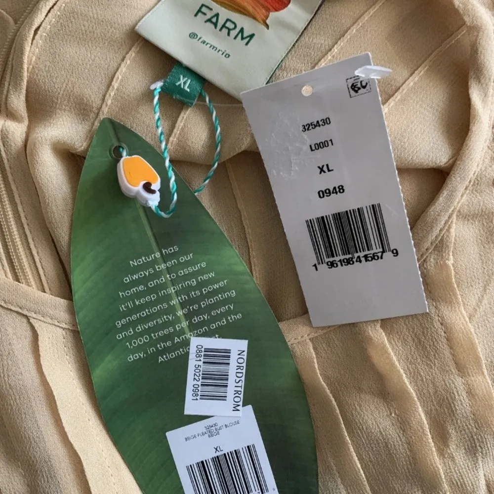 Farm Rio Beige Pleated Bust Peplum Top Blouse XL New NWT Long Sleeve GORGEOUS - Image 10