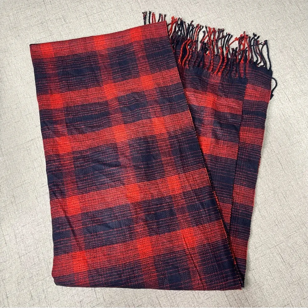 Banana Republic Navy Blue & Red Plaid Fringe Scarf - Image 10