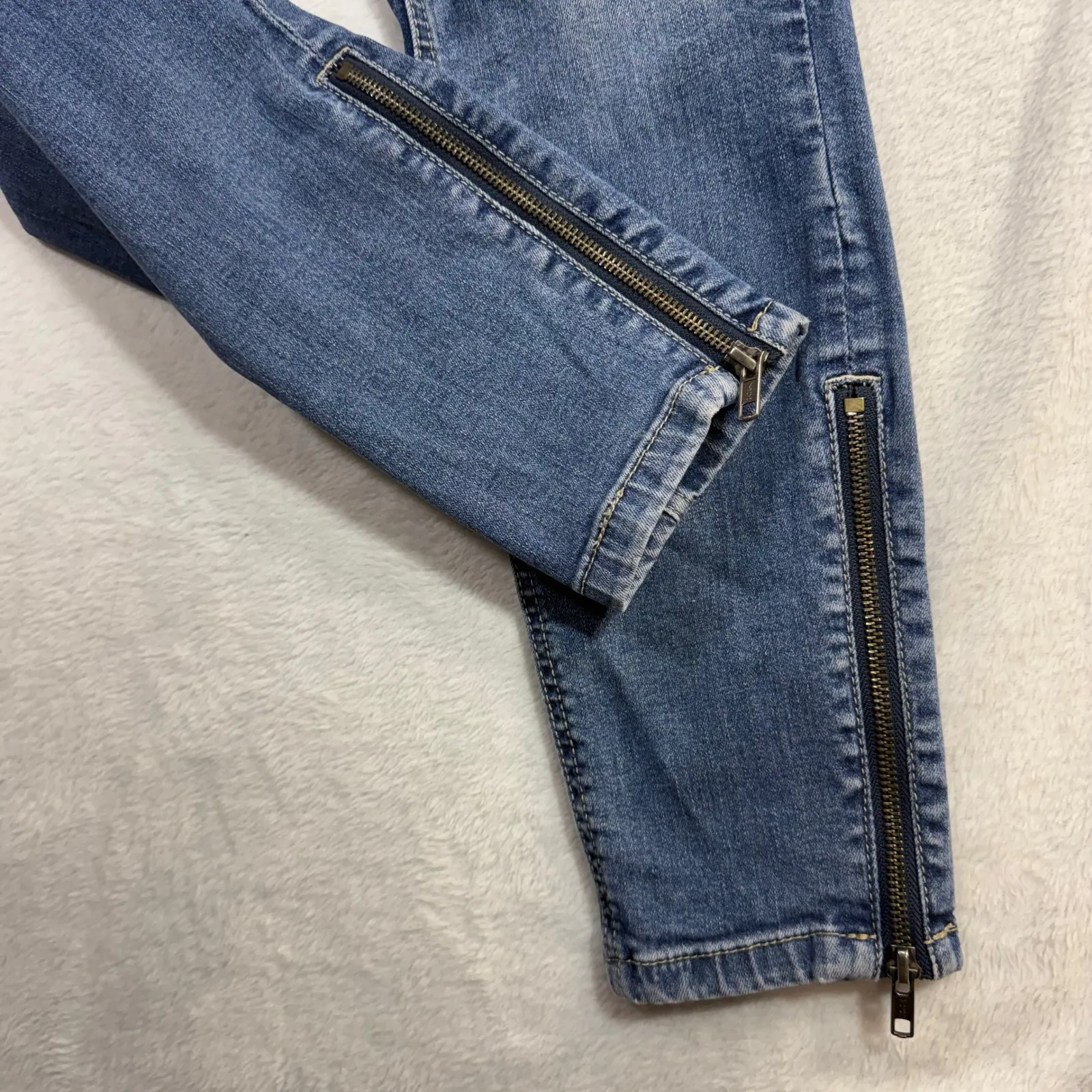 Free People 28 Skinny Jeans Jet Pocket Zip Low Rise Ankle Casual Work Office - Image 3