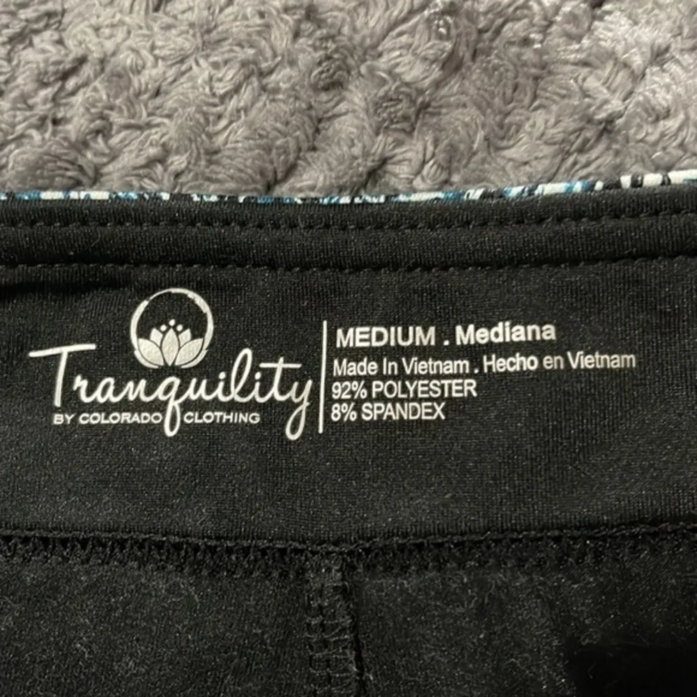 Women's Tranquility Blue White Black Skort Short Golf Tennis Size Med EUC #7565 - Image 4