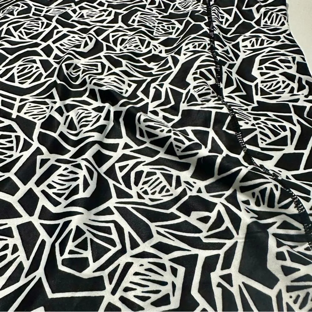 Chic Black and White Mini Skort (1039) Size XL - Image 2