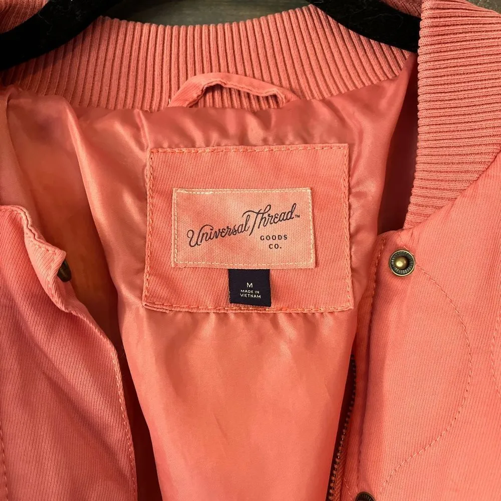 Universal Thread Coral Pink Quilted Bomber Jacket Retro‎ Style Medium - Image 2