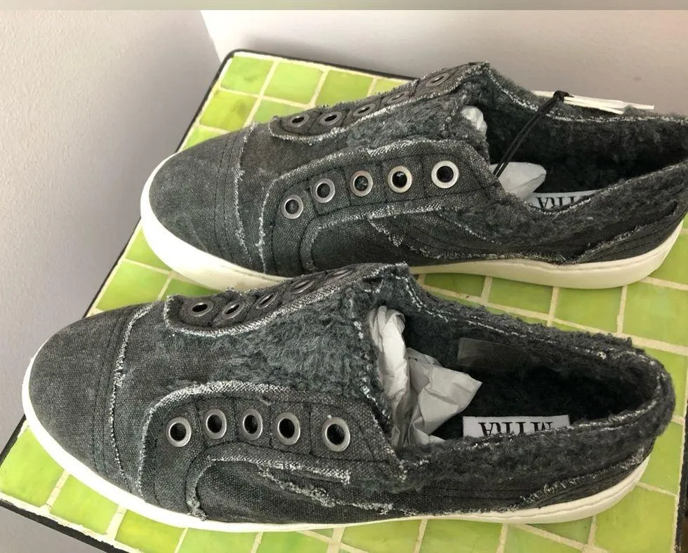 Myra bag sneakers size 8 - Image 9