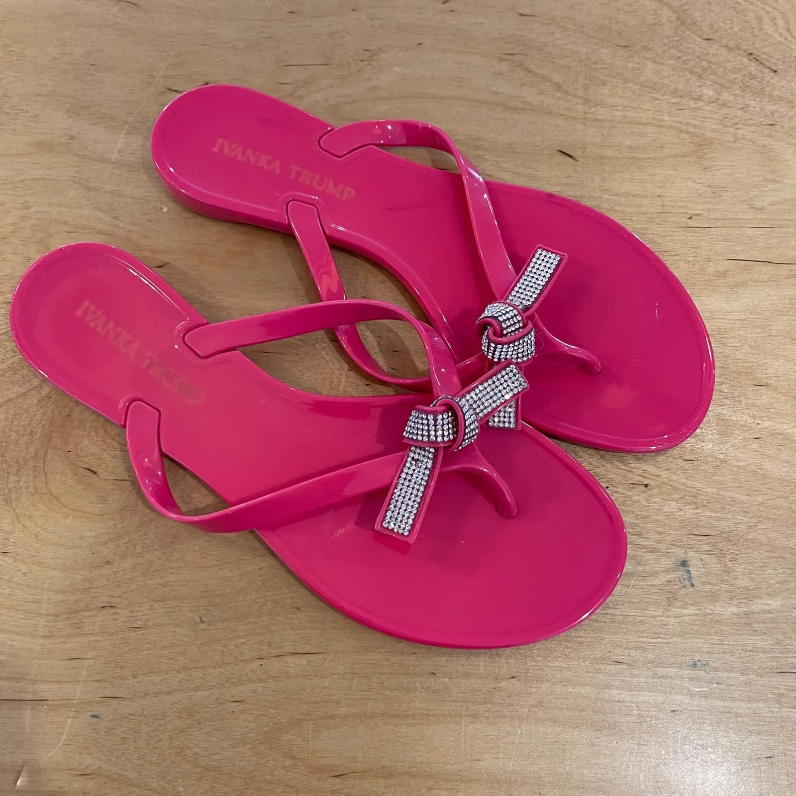 Ivanka Trump Pink Jelly Thong‎ Sandals with Rhinestone Bow Accent - Image 2