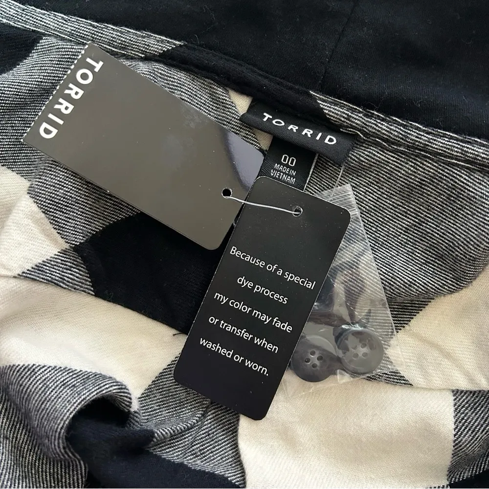 Torrid Cotton Flannel Hoodie Buffalo Plaid Button Up Long Sleeve Top - Image 6