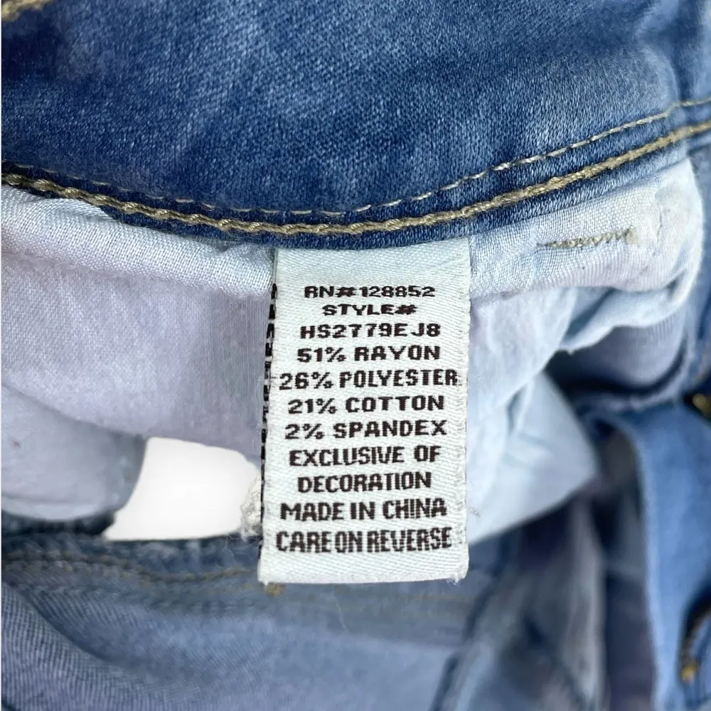 90s HOT KISS Vintage Mid Wash High Rise Rolled Hem Shorts - Image 6