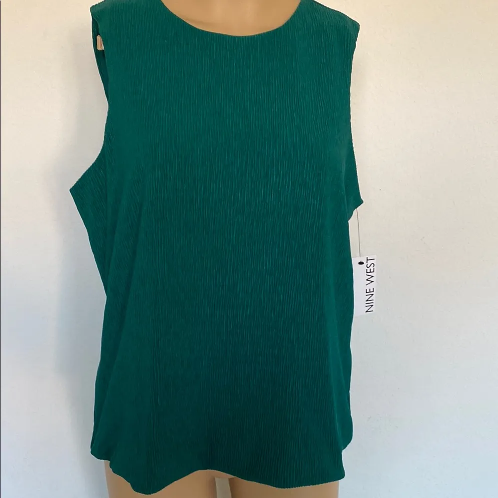 NWT Women's Nine West Texture Pleated Knit Top - Image 2