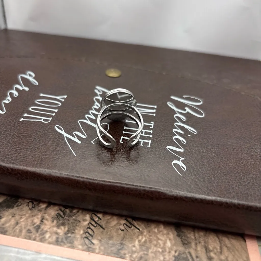 Vintage 1970s Glass Cabochon Adjustable Ring | Handmade Boho Retro Jewelry - Image 6