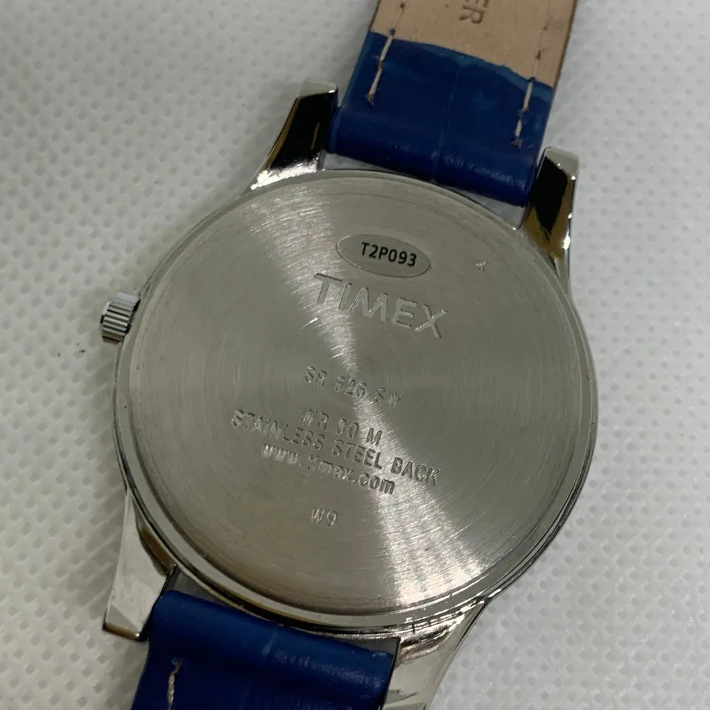 Timex women watch T2P093 silver tone 35mm round case 30MWR running - Image 6