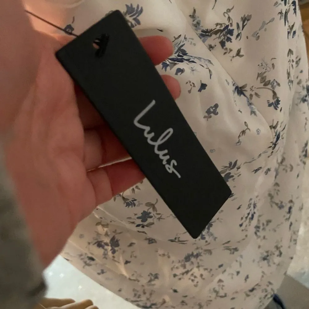 Lulu’s Bouquet Days White Floral Print Asymmetrical Midi Dress XL - Image 3