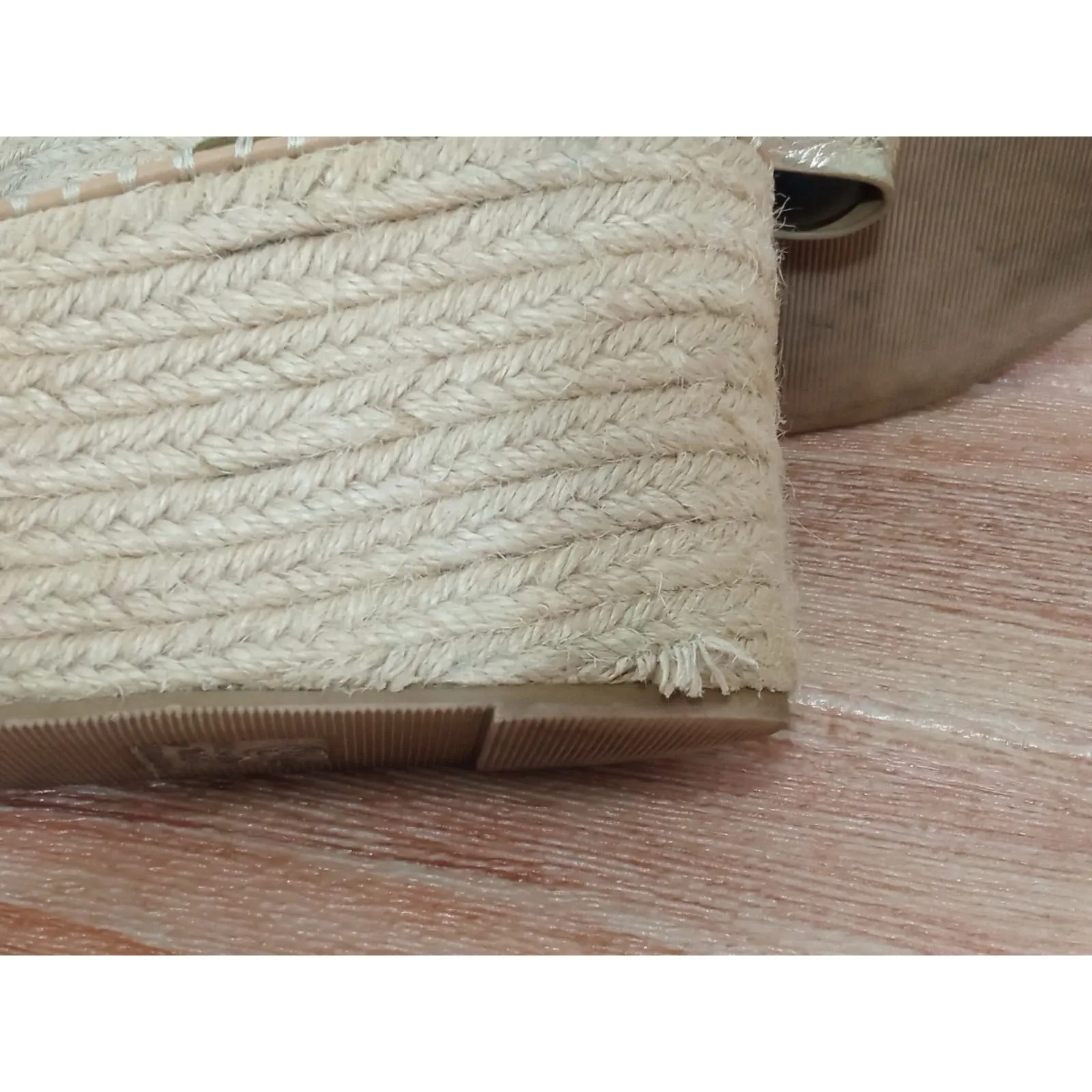 Soda Wedge Sandals Ankle Strap Espadrilles Platform Gold Size 8 - Image 7