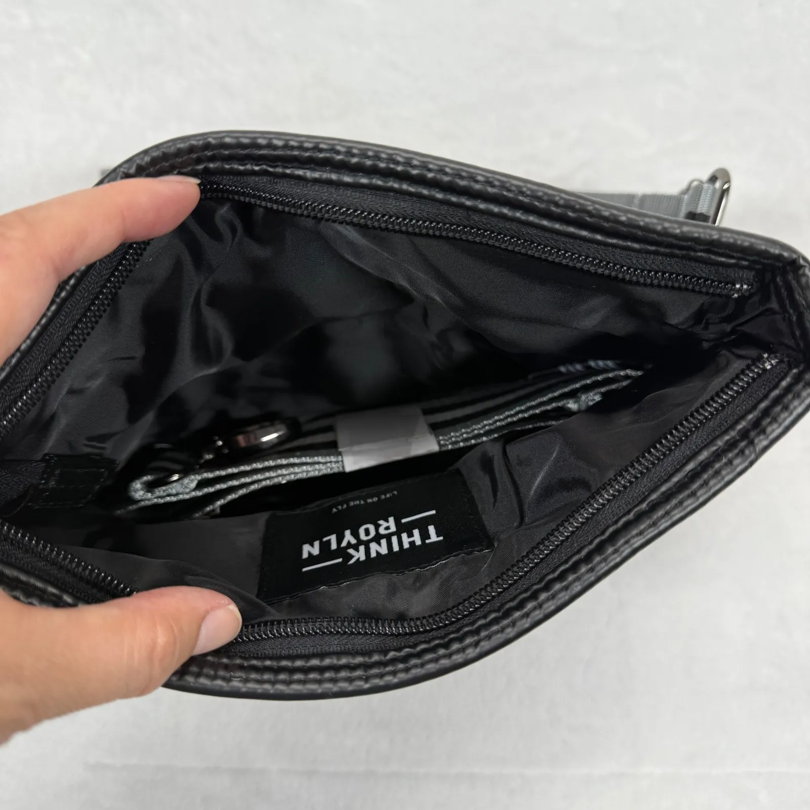 Think Royln Bum Bag‎ Crossbody Quilted Belt Bag Nylon Black NEW READ - Image 7