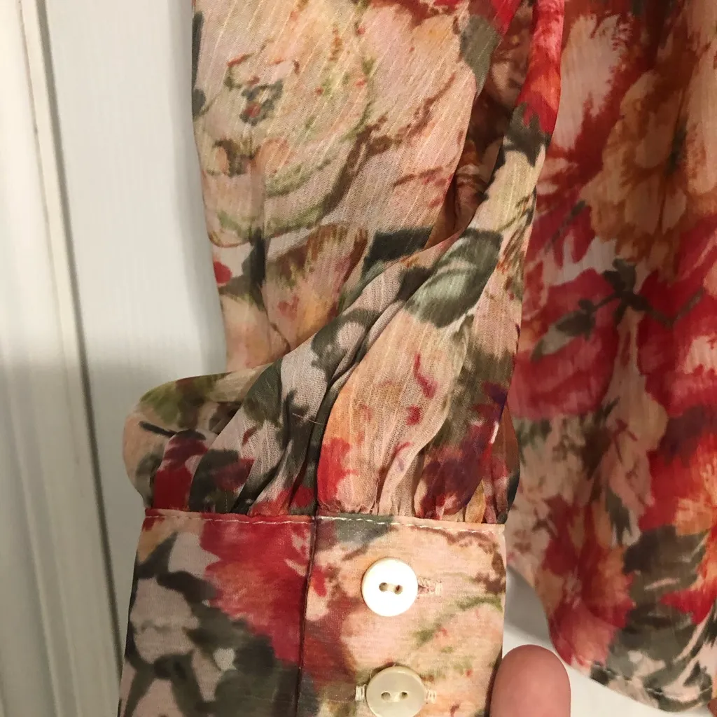 Truth by republic new blouse flowy floral fall colors women’s size XS NWT v neck - Image 6