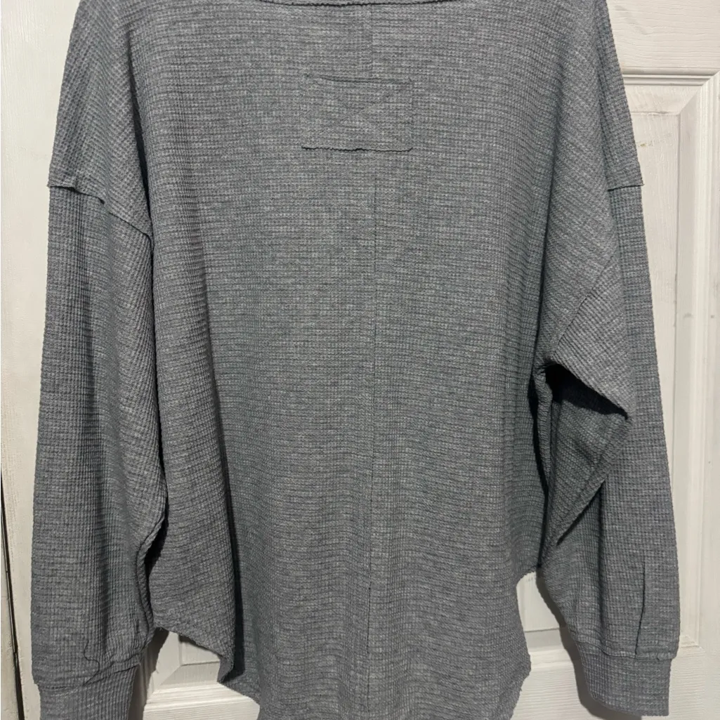 JoyLab Gray Long Sleeve Top - Image 3