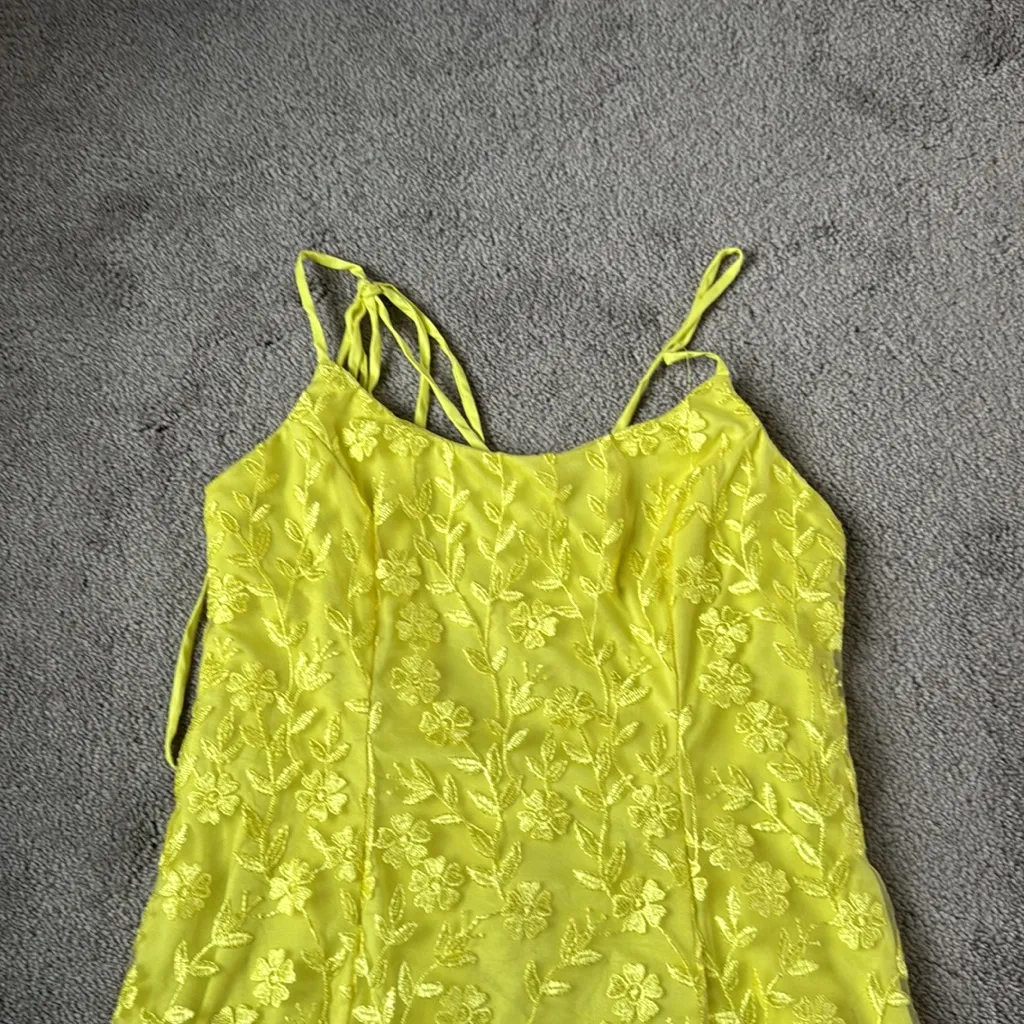 Lulus Lively Sweetheart Yellow Mesh Embroidered Lace-Up Mini Dress SIZE M - Image 4