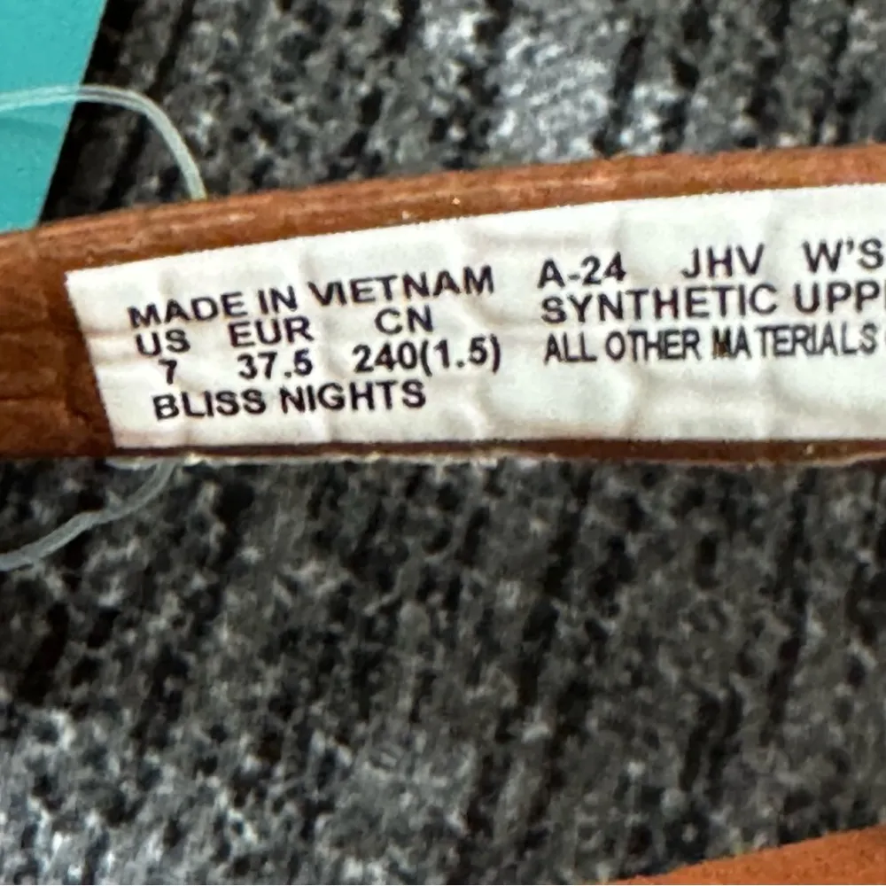 Reef Women’s Bliss Nights Flip Flops - Image 10