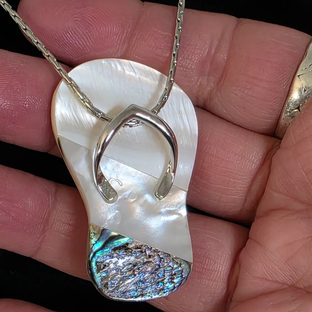 Beach Fashion Silver Mother of Pearl Abalone Flip Flop Pendant Necklace - Image 3