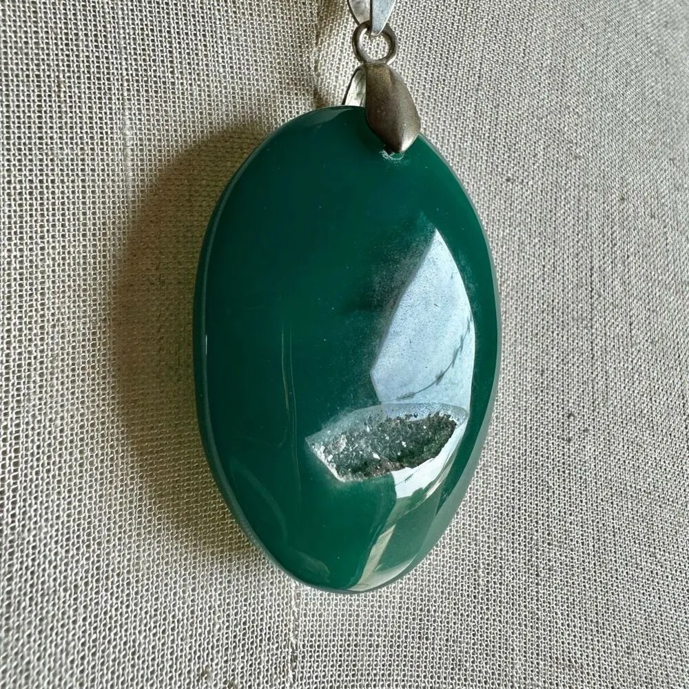 Green Onyx agate Druzy Geode pendant necklace - Image 4