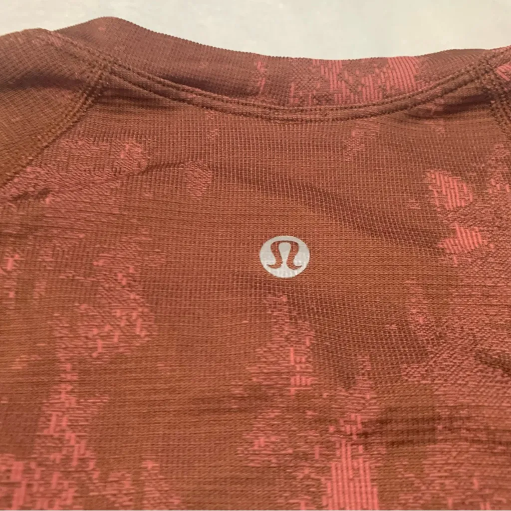 Lululemon size 4 swiftly tech Brown Long Sleeve Women's Top waist length - Image 4