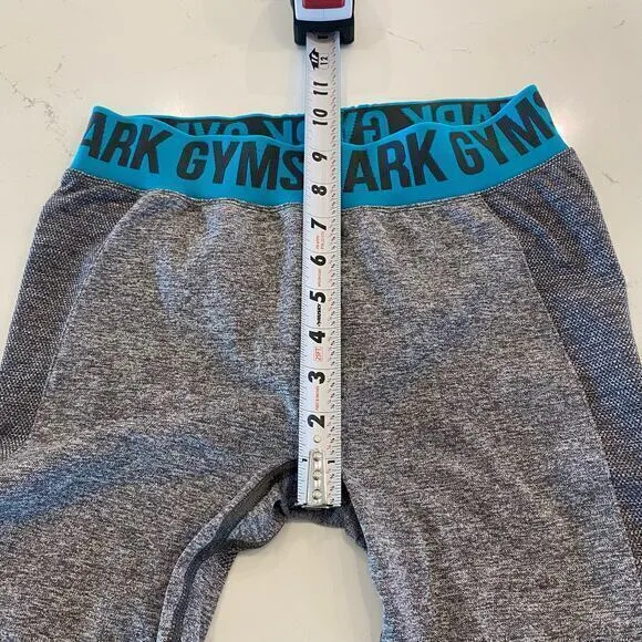 Gymshark‎ Gray Leggings Size Medium - Image 5