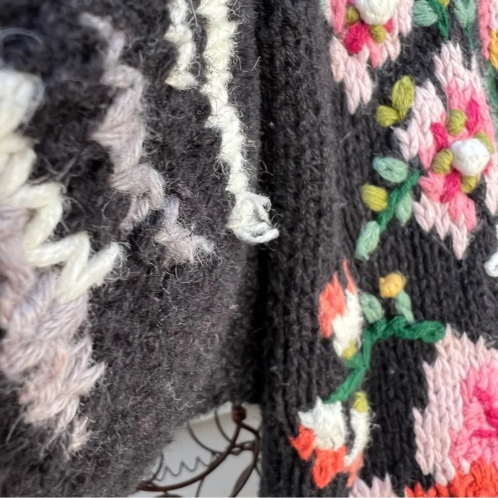 Vintage 90s tunic cowl neck cardigan sweater embroidered floral fair isle detail Size M - Image 5