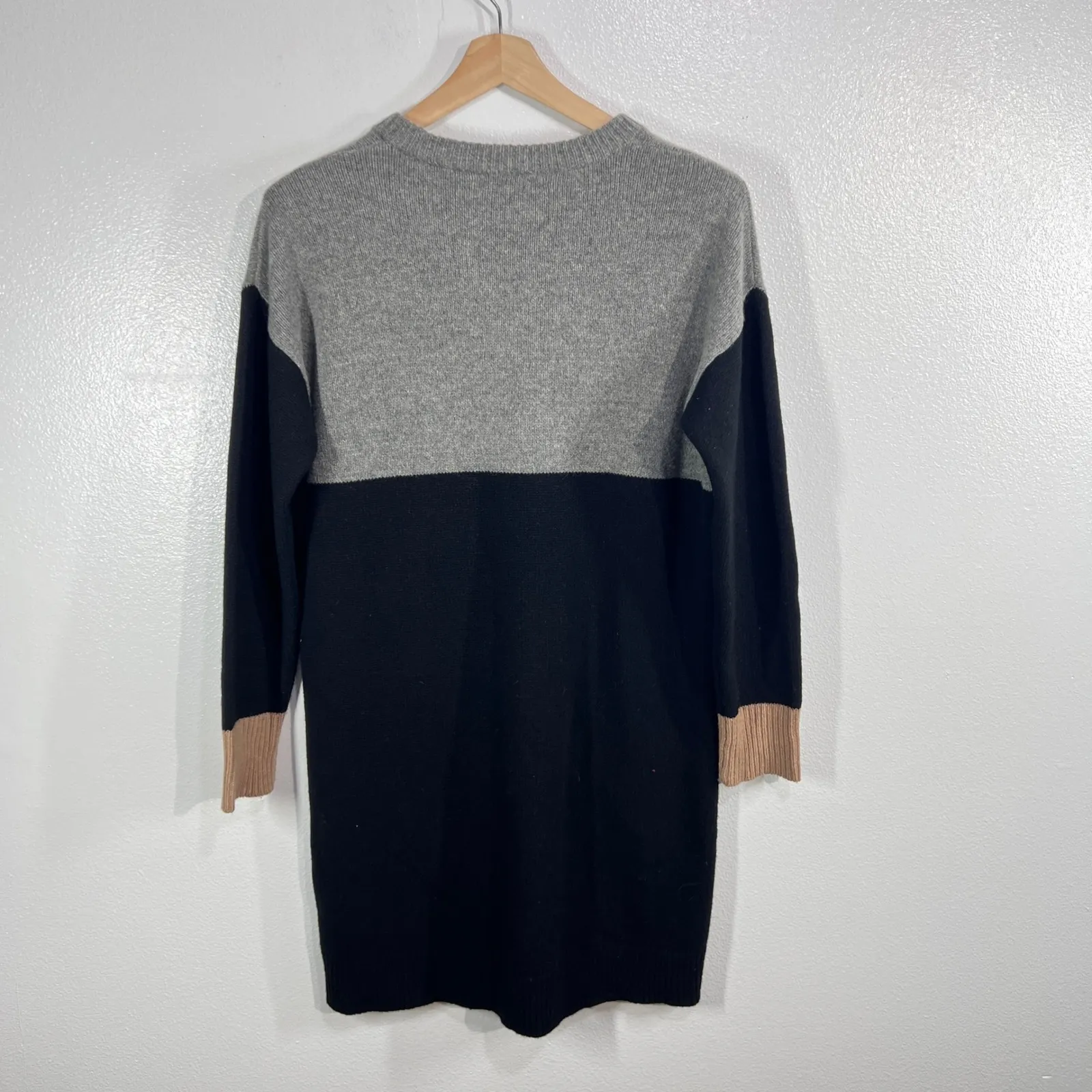 Madewell MerinoWool Sweater Dress Medium Colorblock Gray Black everyday polished - Image 3