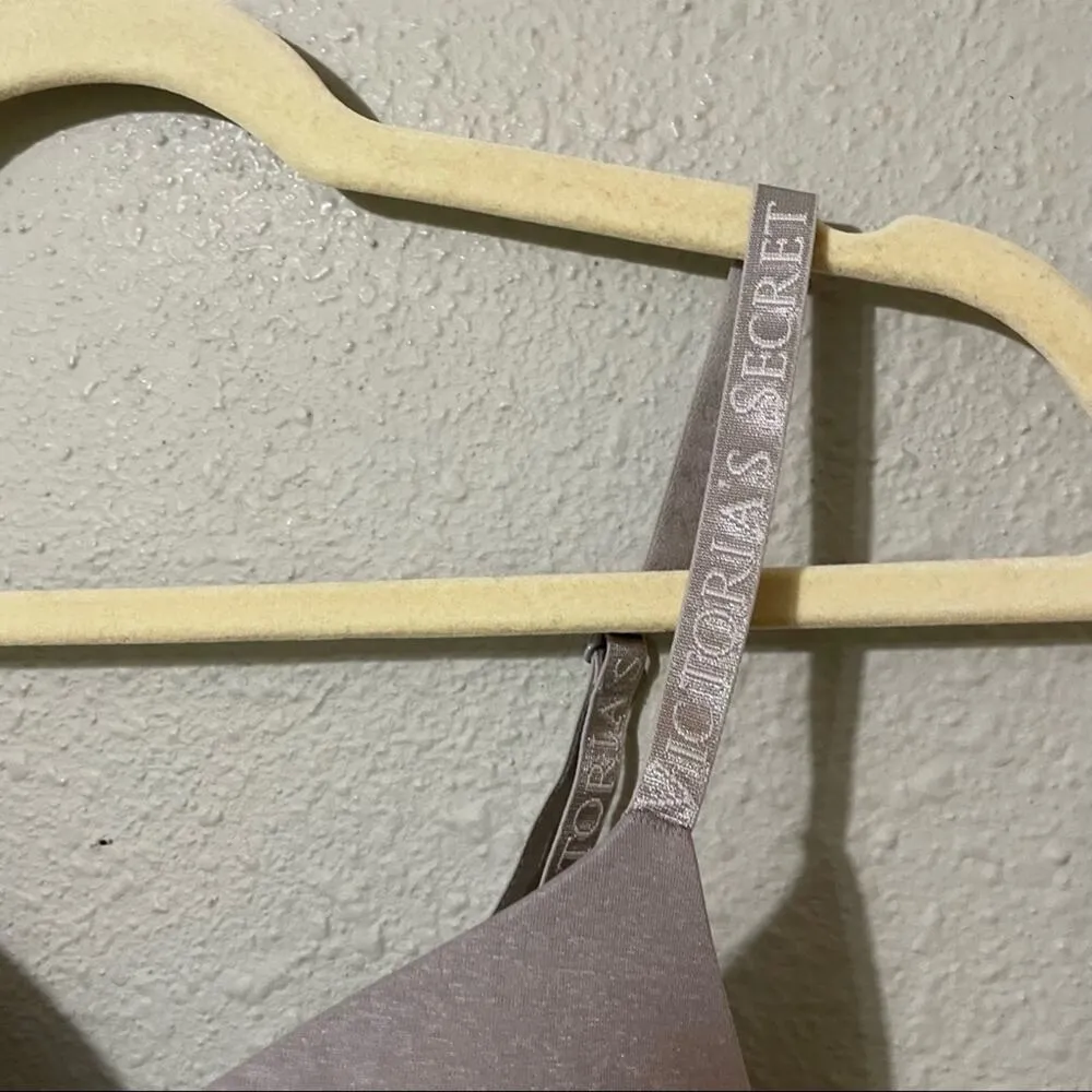 Victoria Secret Purple Seamless No Wire Bra Womens 34D Push Up Padded Adjustable - Image 5