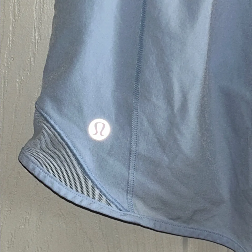 Lululemon Women Size 4 Hotty Hot Blue Linen Running Shorts w/Liner‎ Zip Pocket - Image 5