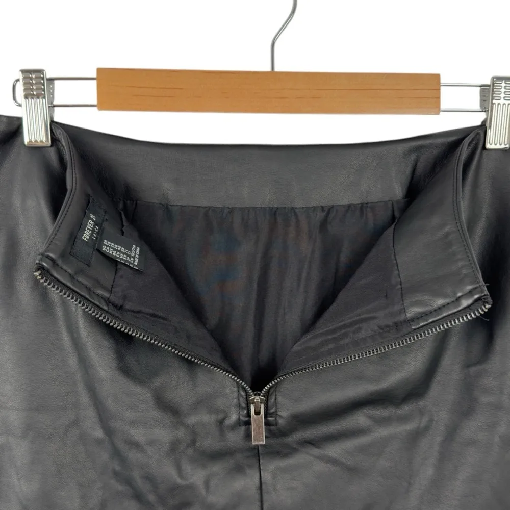 FOREVER 21 Black Faux Leather Embellished Mini A-Line Black Skirt Heart Studded - Image 9