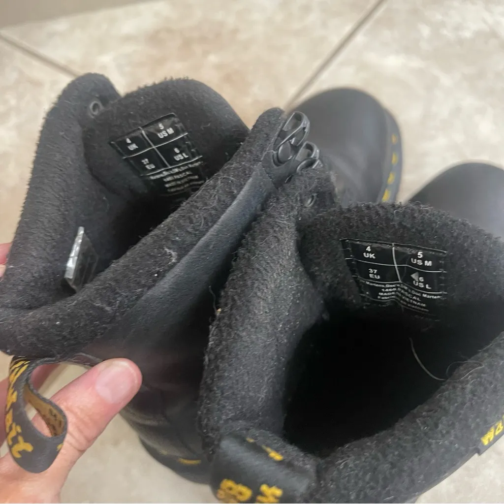 Dr Martens Valor Wp Black Leather Women’s Size 6 ‎ Combat Moto EUC Waterproof - Image 8