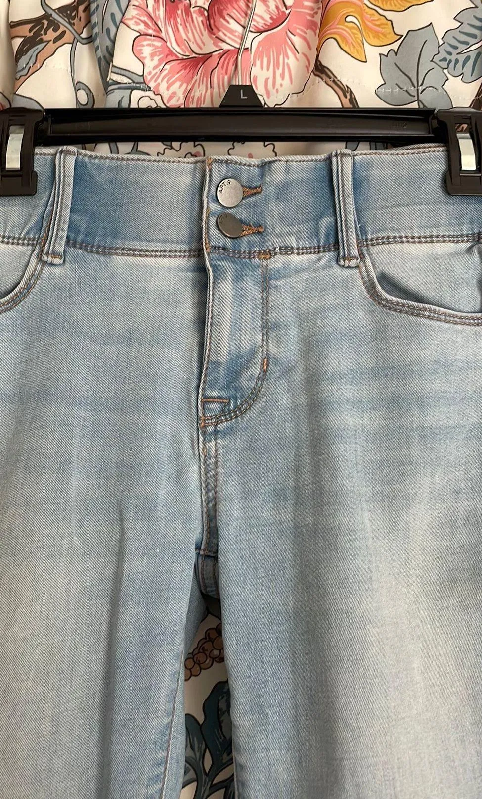 Apt. 9 Ankle Jeans - Image 5