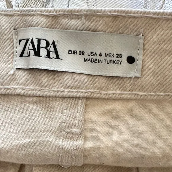 Zara mid‎ rise boyfriend  jeans metallic silver jeans size 4 NWOT - Image 4