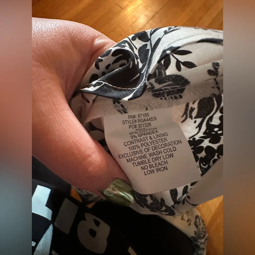 Y2K Ruby Rox Black and White Floral Halter Dress, Size 5 - Image 5